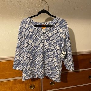 Blue 3/4 sleeve blouse